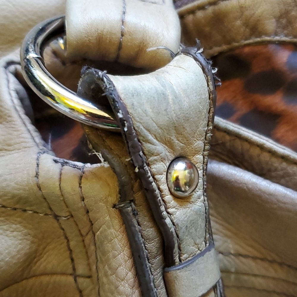 FINAL MARKDOWN- B. Makowsky Cynthia bag - Picture 15 of 16